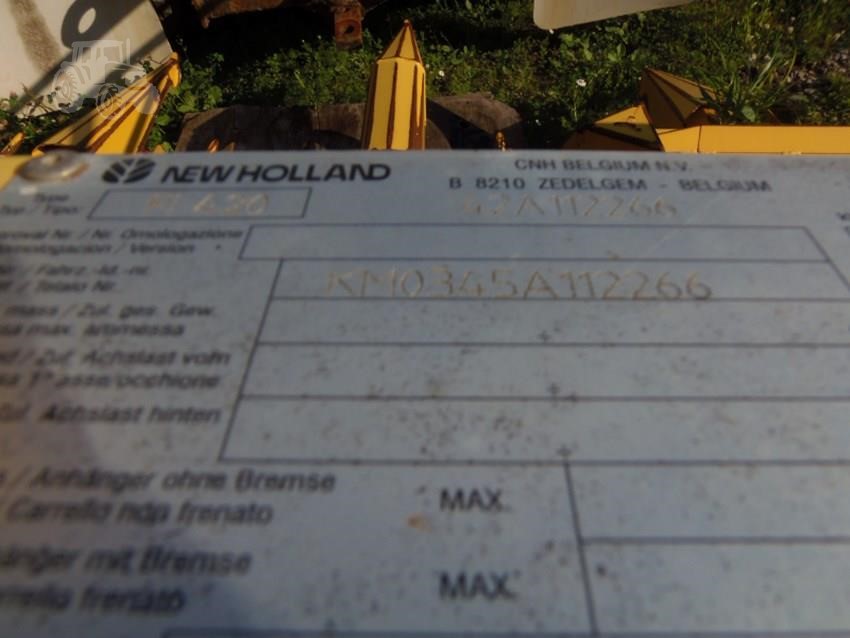 2009 new holland 420fi - Photo 2