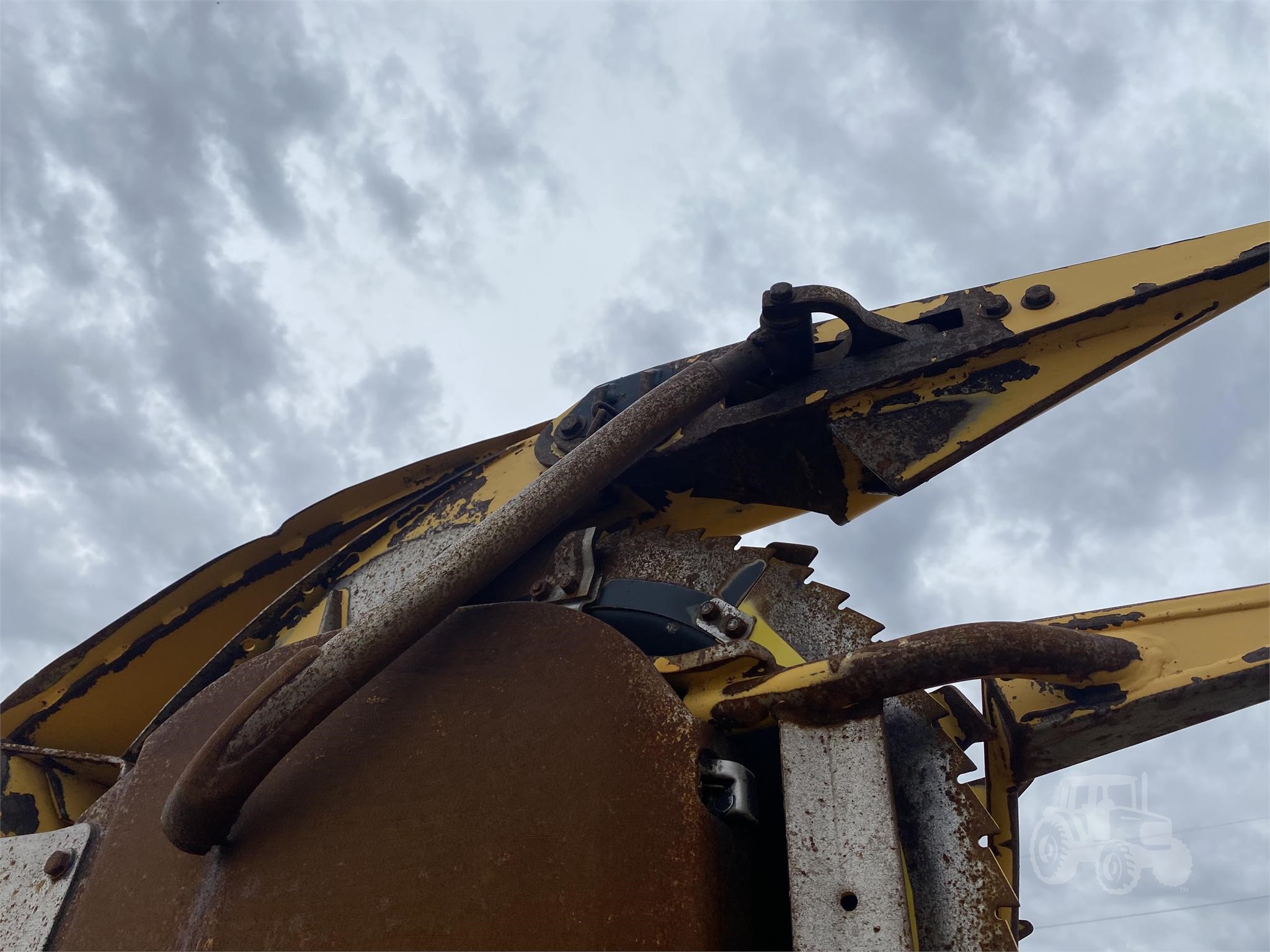 2016 new holland 600sfi - Photo 4